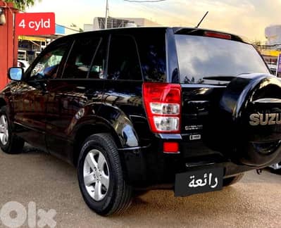 2011 Suzuki Grand Vitara 4WD 4cyld  سيارة قمة النظافة