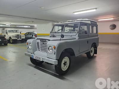 Land Rover Defender (Series 3 ) 1975