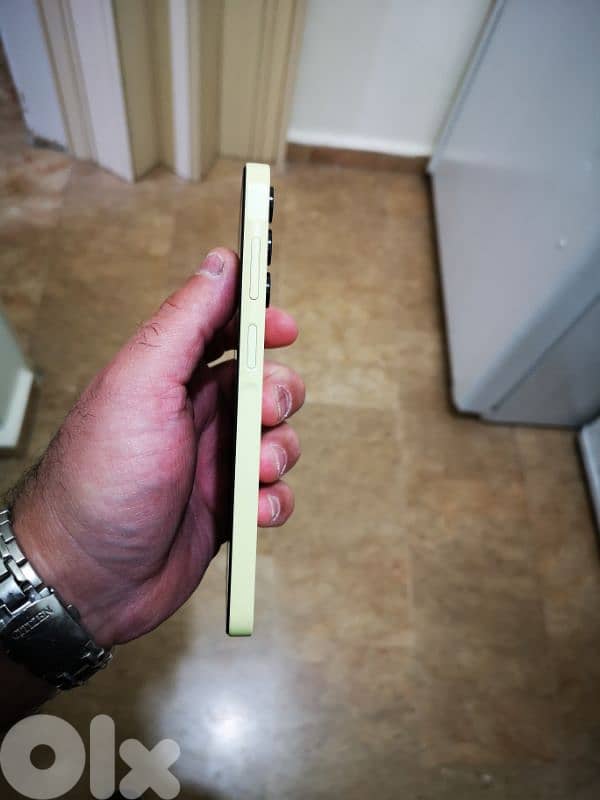 Samsung Galaxy A15 ( 16 Gb Ram and 256 GB Memory) used like New 3