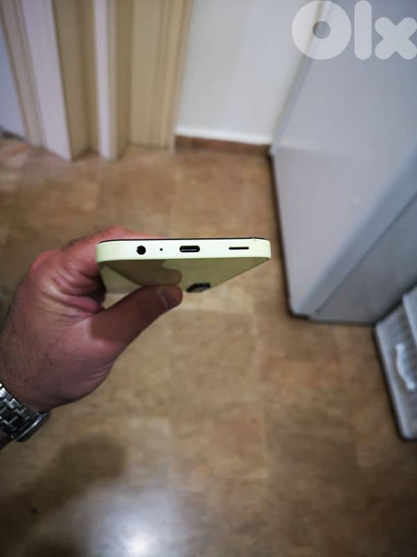 Samsung Galaxy A15 ( 16 Gb Ram and 256 GB Memory) used like New 4