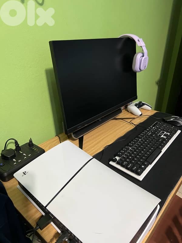 ps5 with all accessories !!! 1