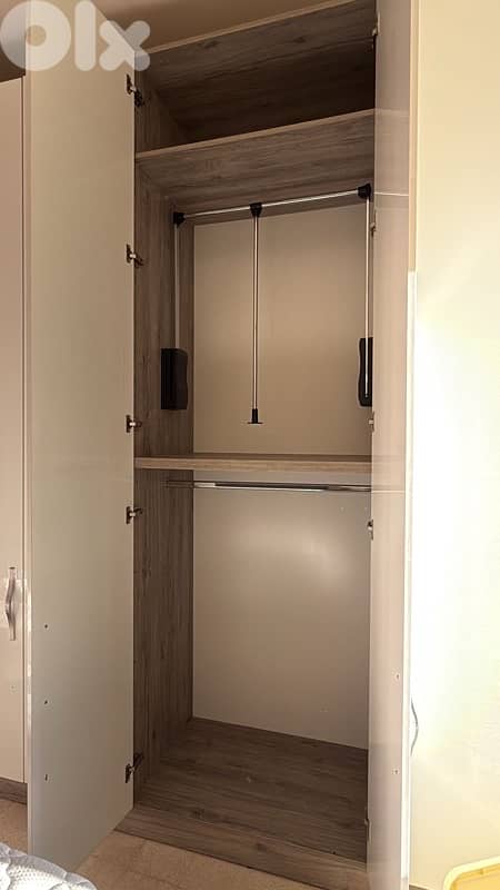 غرفة نوم كاملة للسقف مع فرشة طبية 4