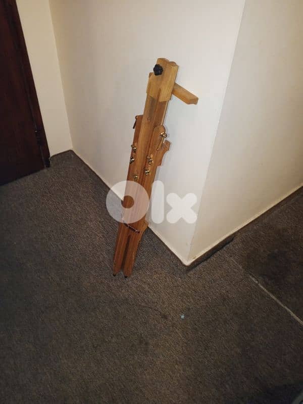 ستاند رسم خشب بينضب 1