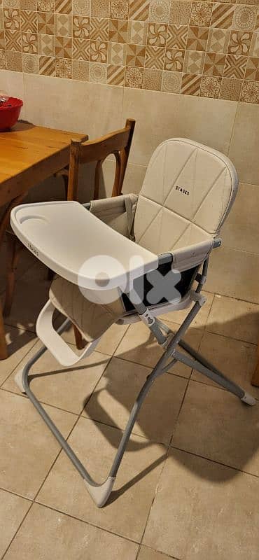 Feeding high chair