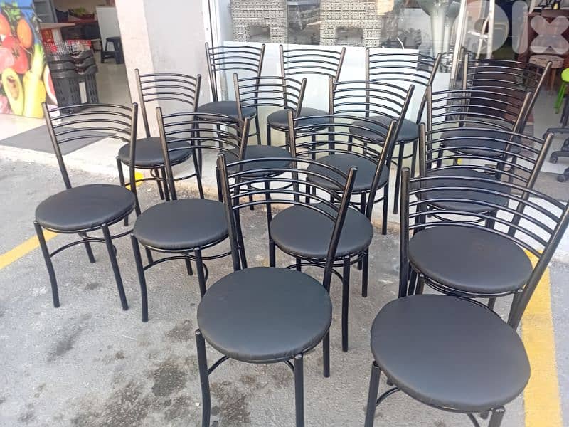 كراسي شبه جديد 0