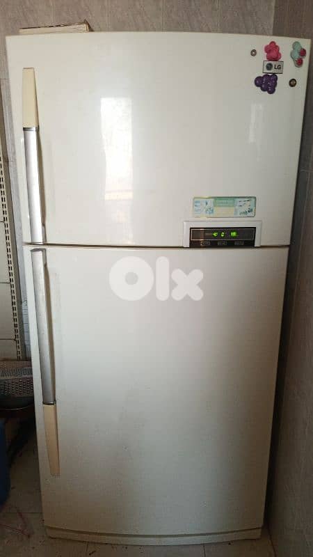 LG refrigerator 0