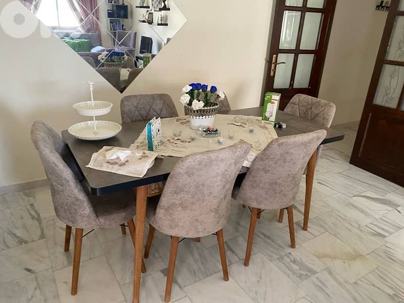 dining table with 6 chairs 0