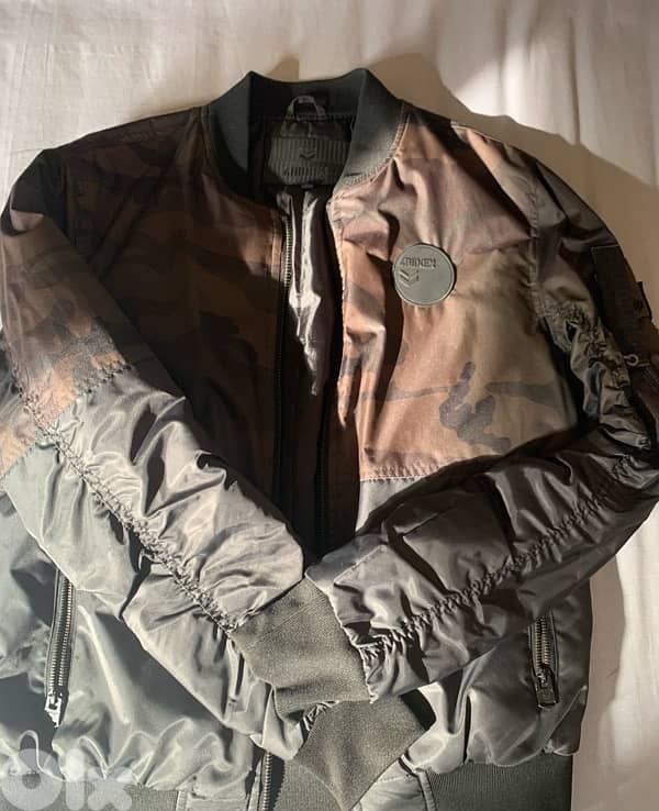 4biden bomber jacket 1