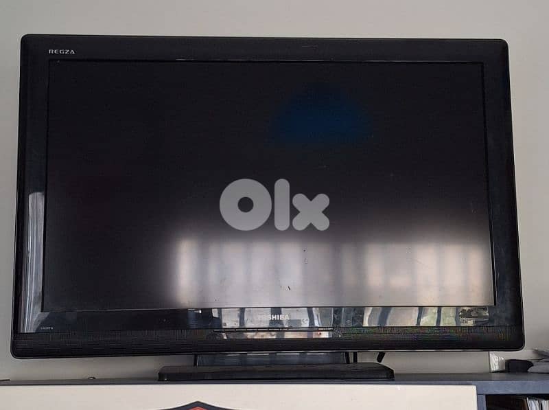 PS3 with games, nintendo switch lite, Toshiba 32" tv 4