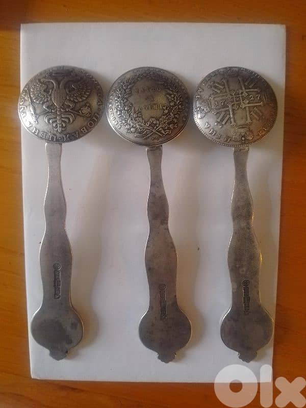 3 silver spoons with 3 different monarchies 1