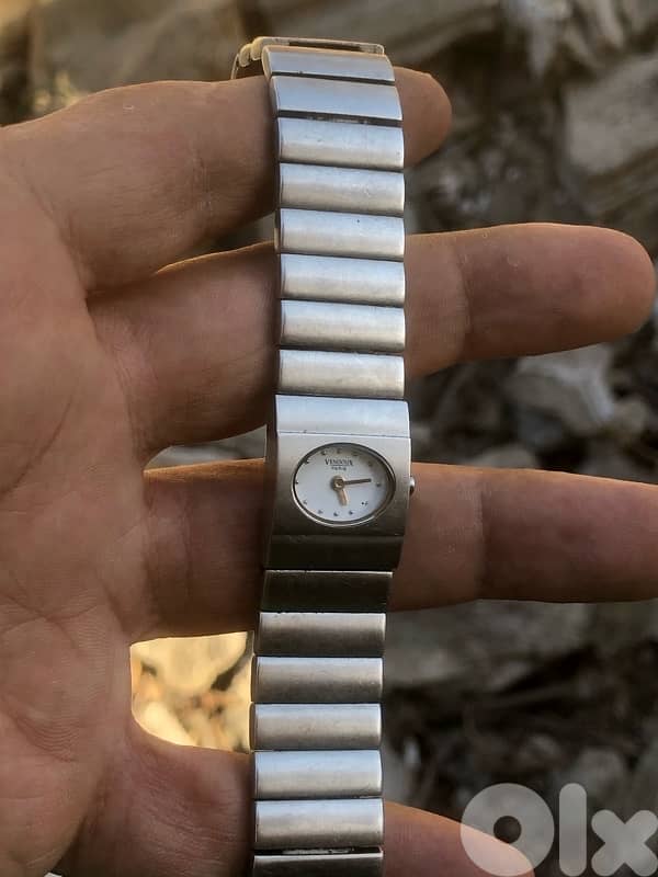 ساعه فولاذ فرنسيه 1