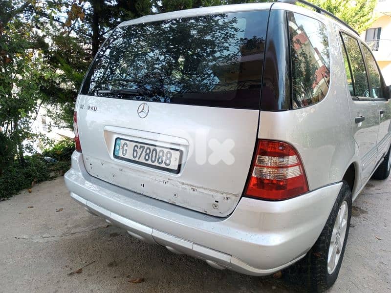 مرسيدس بنز ام ال - كلاس 2000 0