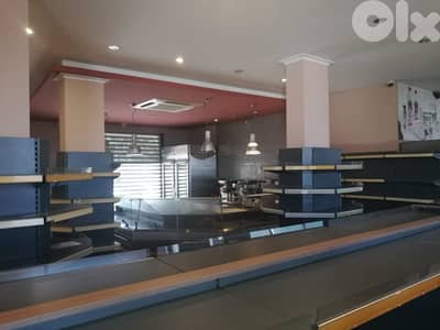 shop for rent in Nahr Ibrahim - محل تجاري للإيجار في نهر إبراهيم