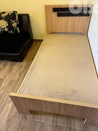 تخت مفرد جديدة من المعمل بافضل الاسعار