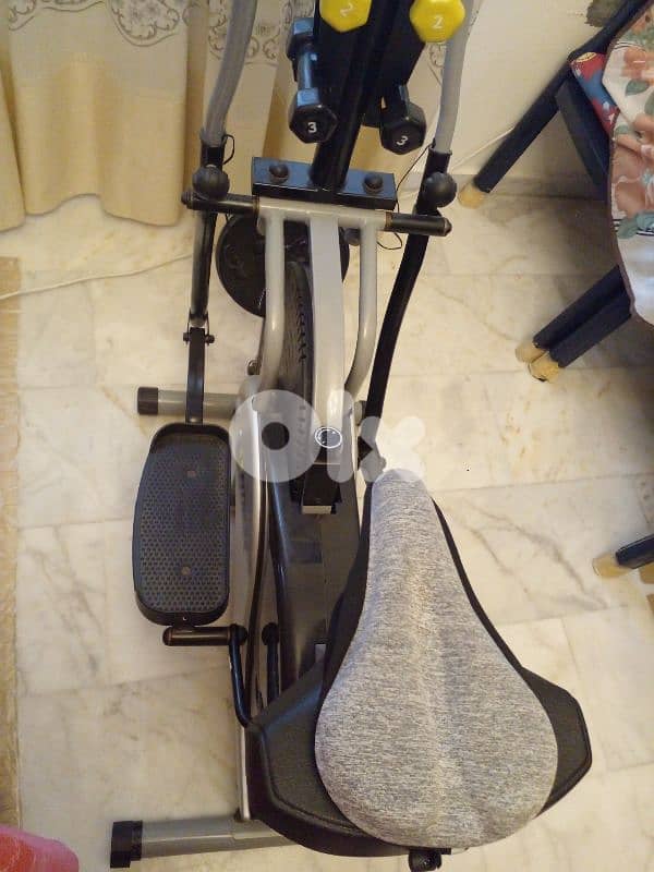 Elliptical Machine w/seat 1