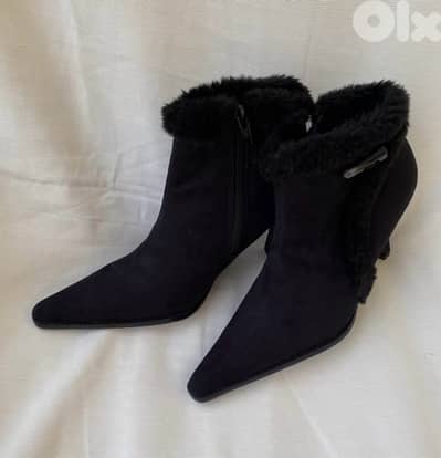 women faux suede ankle boots