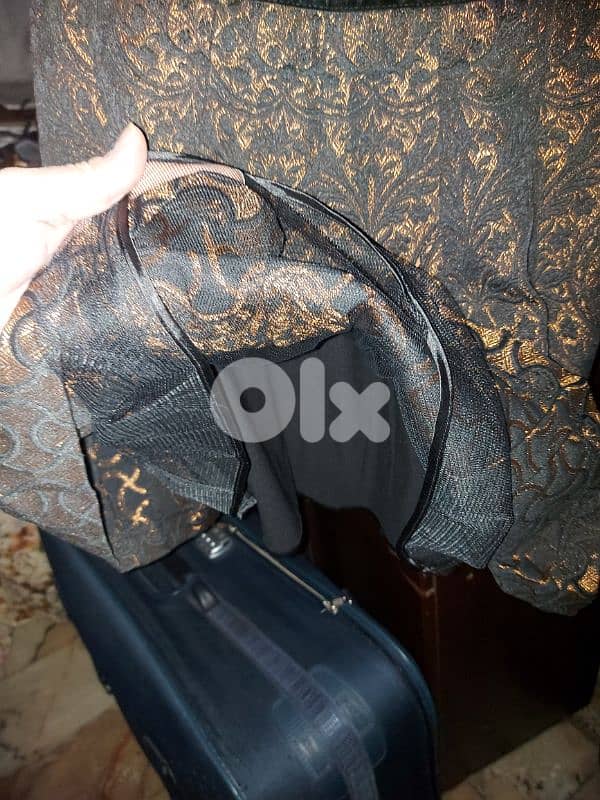 للبيع فستان نسائي مبطن 1