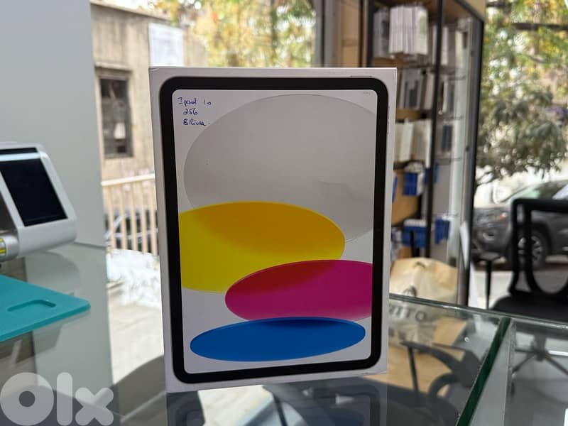 IPad 11 256Gb Brand new sealed With apple warranty 0