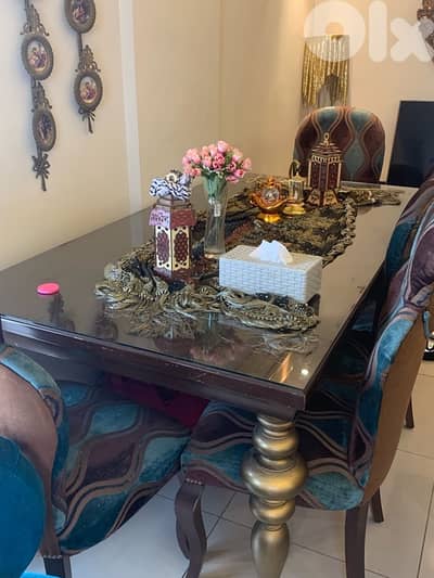 طاولة سفره ٦ كراسي