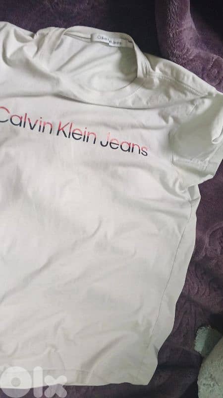 CK t-shirt imported size L likra hayde y3ne btlabes azghr 0