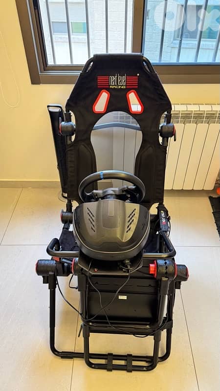 Thrustmaster wheel + seat 1