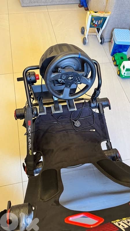 Thrustmaster wheel + seat 2