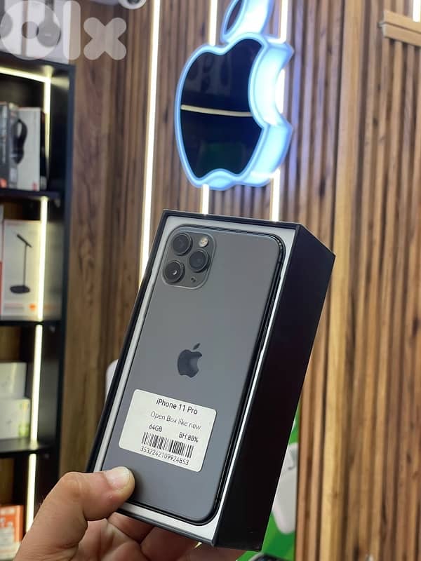 iphone 11 pro 64Gb like new water proof battery 88% 0