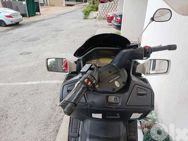 motorcycle like new 2