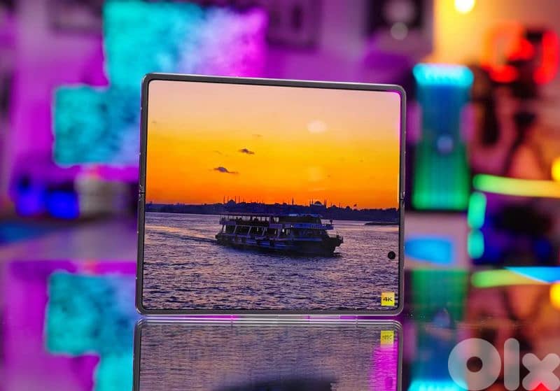 Tecno Phantom V Fold 2 1