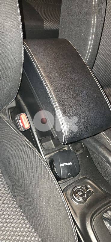 Suzuki Vitara GL Arm Rest. Compatible with Vitara All Grip 2016/2023