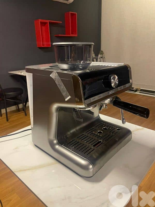 HiBREW Espresso Coffee Machine with Grinder – Like New 1