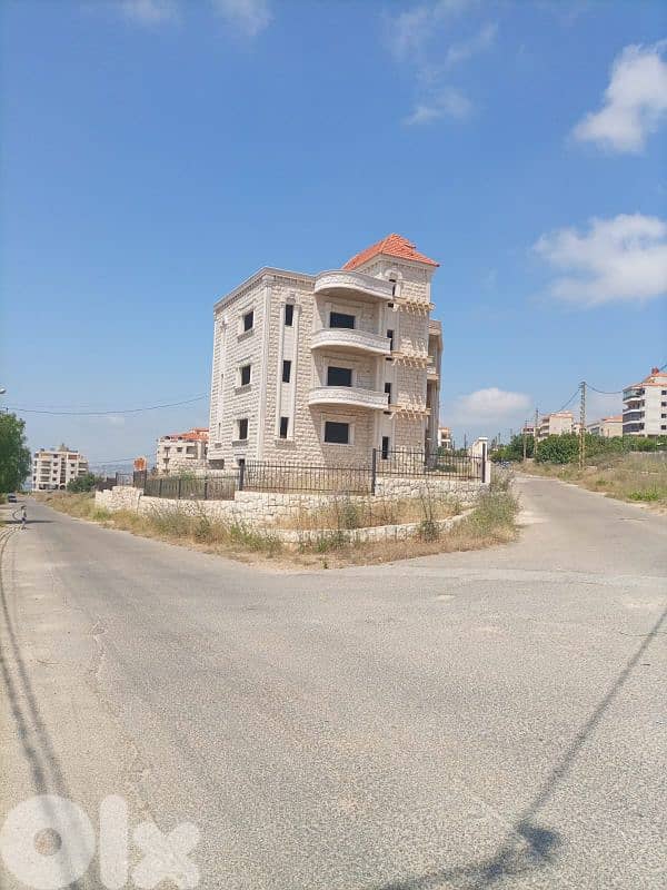 building for sale in damour بناية للبيع في الدامور 2