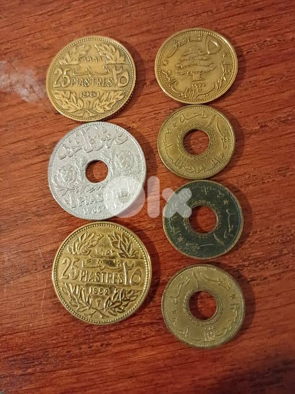 عملات لبنانية قديمة 0
