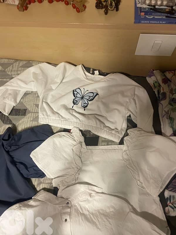 22 pieces of cloths for girl 2-8 years old 9