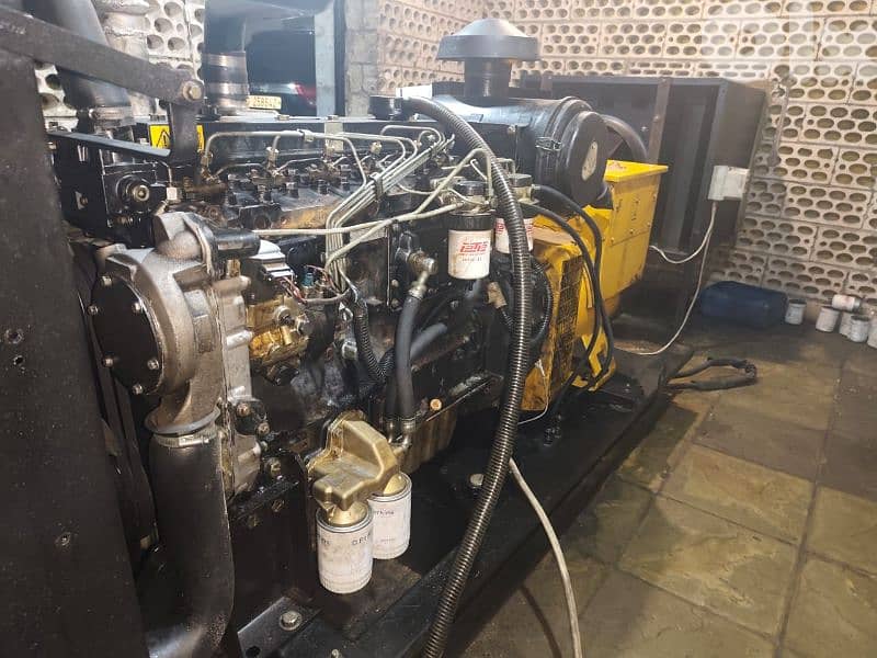 Perkins 135 KVA serie 1006 mn doun ketem contact 03898432 4