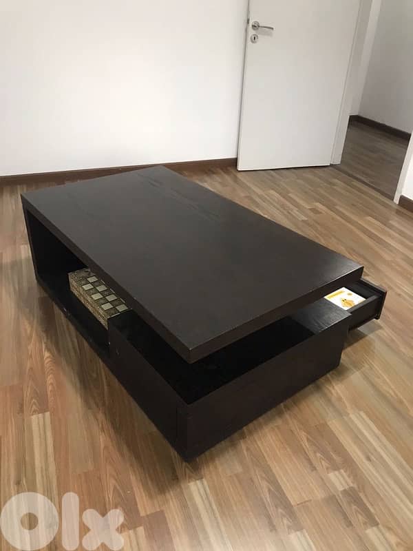 middle table living room 2