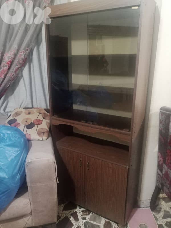 فاترين خشب وزجاج عدد ٢ 0