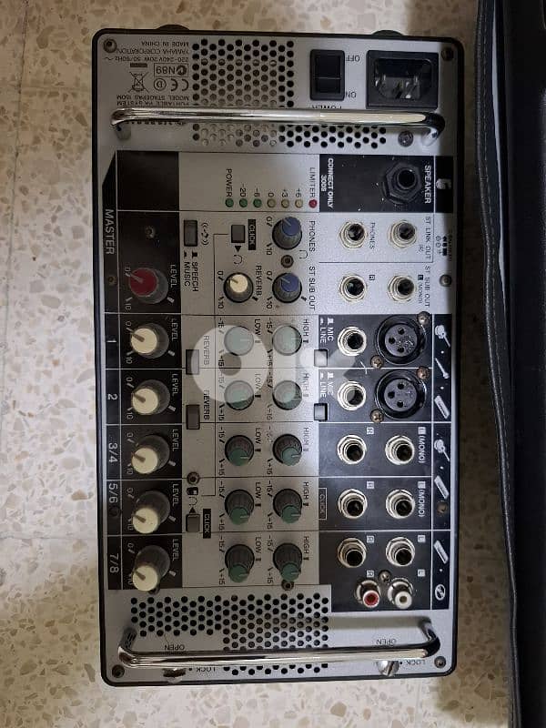 YAMAHA SPEAKER WITH MIXER 1