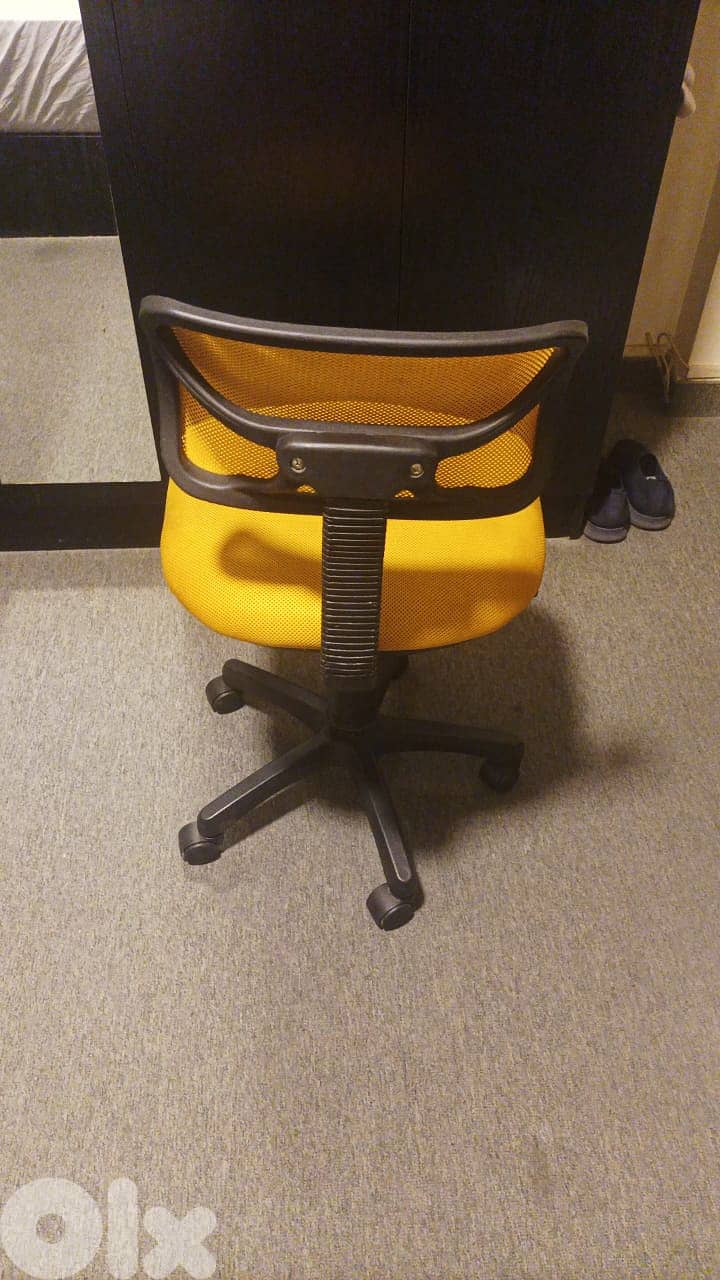 Office Chair (Mustard) 1
