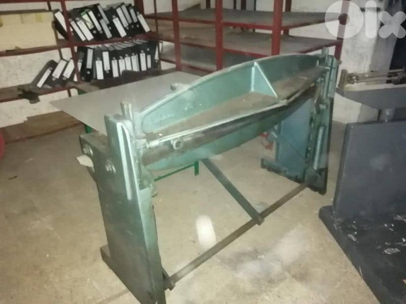 معمل كامل لصناعة الرادياتورات للبيع 13