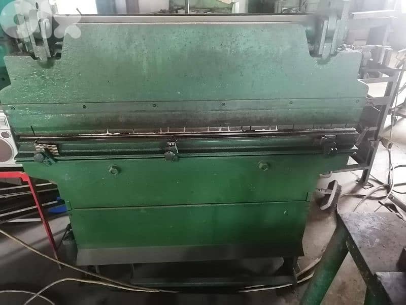 معمل كامل لصناعة الرادياتورات للبيع 14