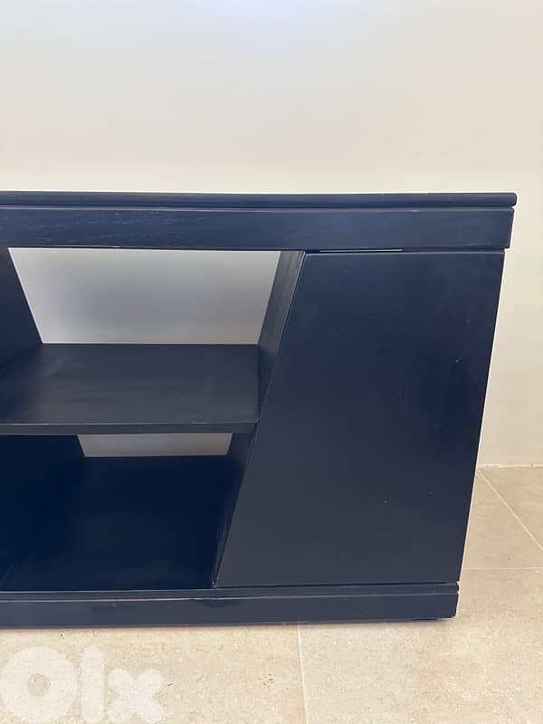 TV Unit 3