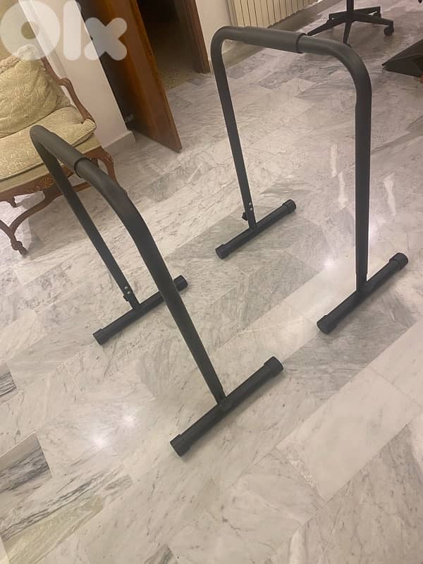 ADJUSTABLE DIP PARALLEL BAR STAND 80CM - 90CM 2