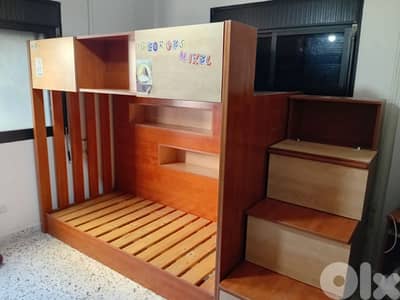 تختين فوق بعض درج خزانة شغل سليب كنفورت