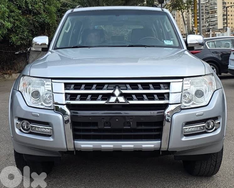Mitsubishi Pajero 2015 0