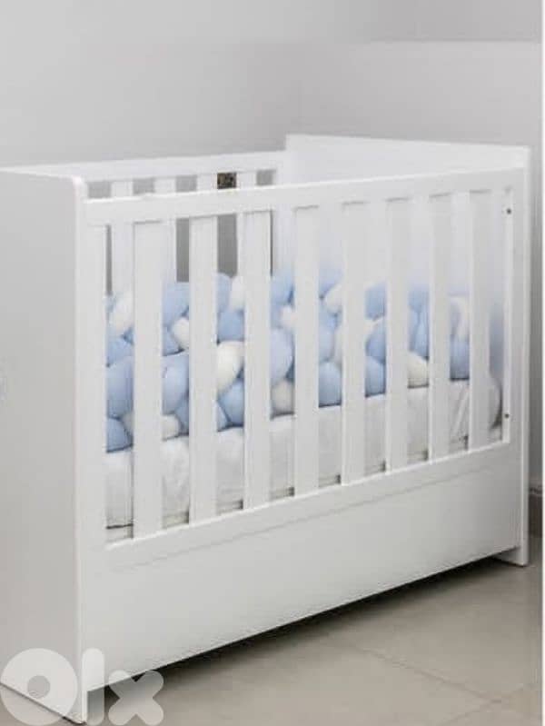 baby bed/crib 0