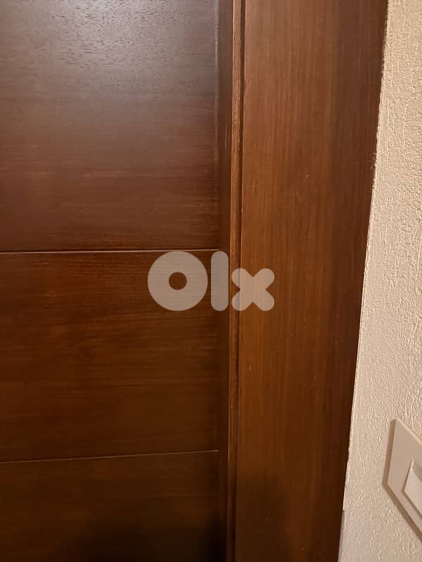 home door wood - باب مدخل منزل 1