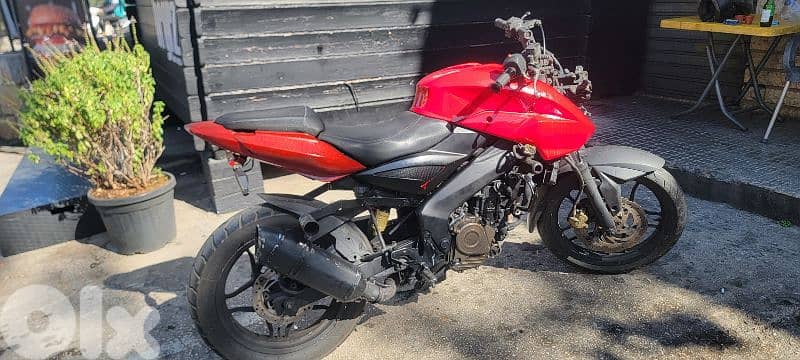 pulsar ns 200 bajaj 0