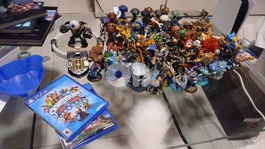huge skylanders collection