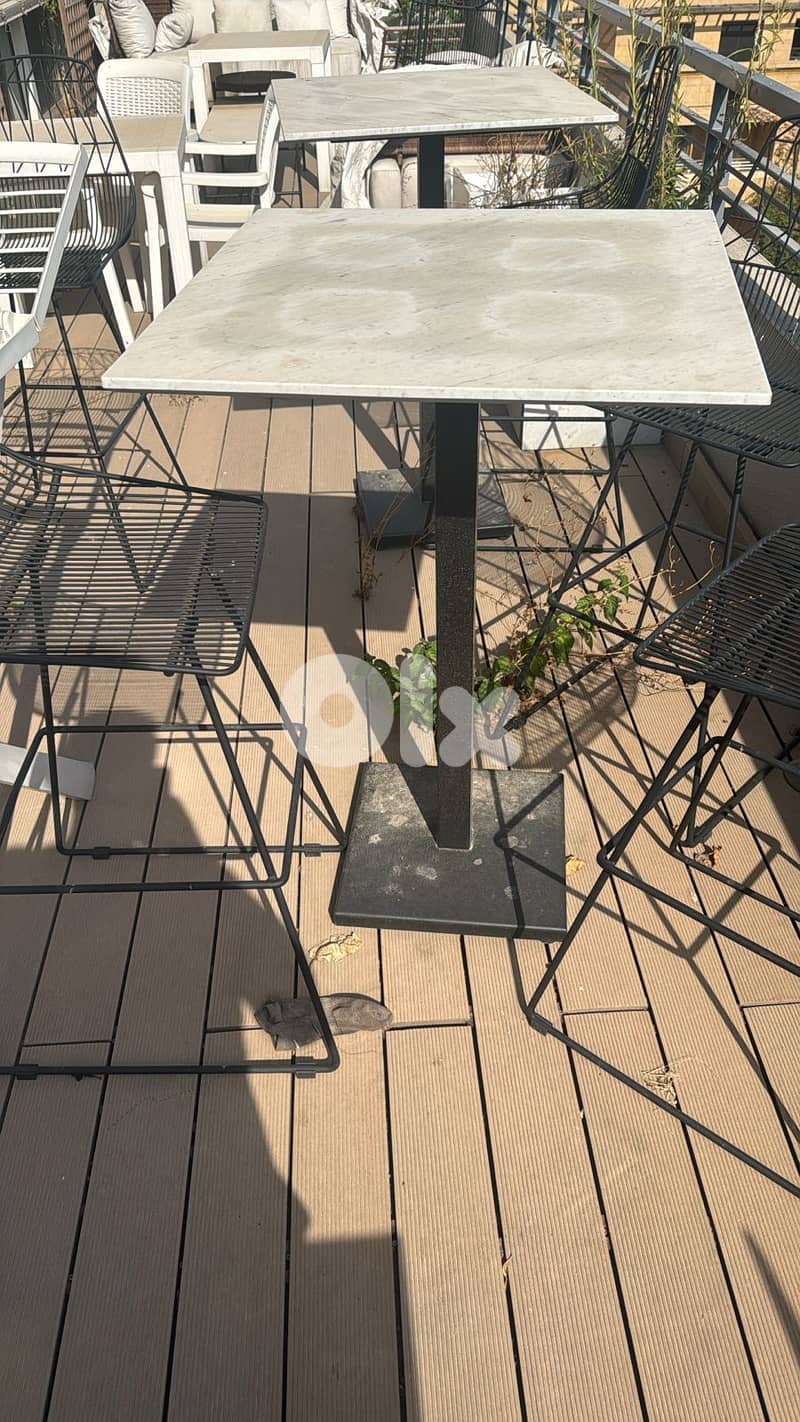 Living Room as new plus outdoor furniture tables and chairs 1